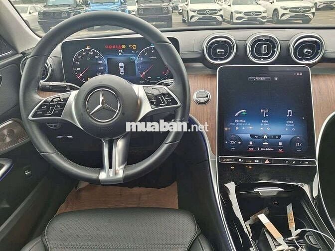 E cần bán Mercedes-Benz C200 Plus V1 sx 2023