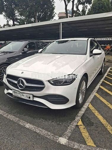 E cần bán Mercedes-Benz C200 sx 2023 5000km