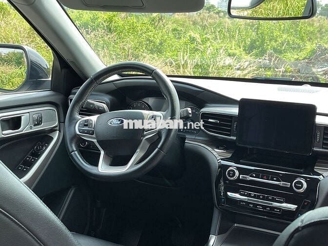 Ford Explorer Limited 2023  - 17000 km