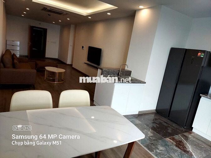 Cho thuê CHCC FLC 265 Cầu Giấy 100m2 2PN full đồ đẹp giá tốt 17tr/th