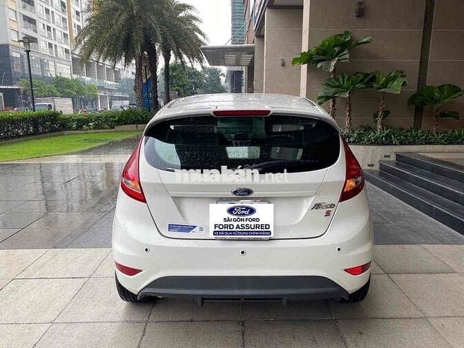 Ford Fiesta 2013 Trắng 59.800 km 1 Chủ
