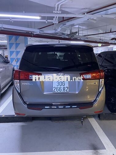Toyota Innova 2020 Số sàn 100000 km Xám