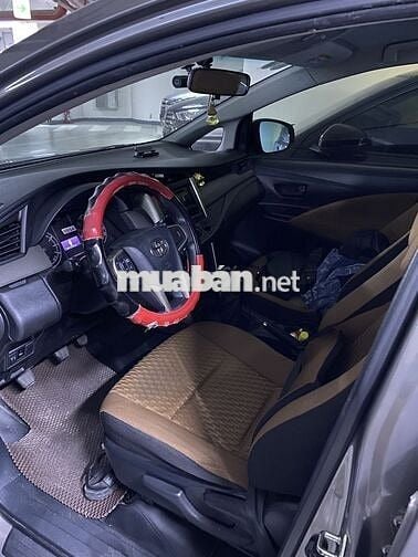Toyota Innova 2020 Số sàn 100000 km Xám