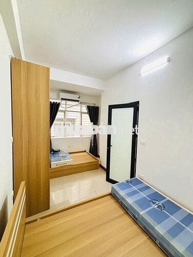 Cho thuê tại Khương Trung 1K1N ban công, máy giặt riêng, nhận xe điện