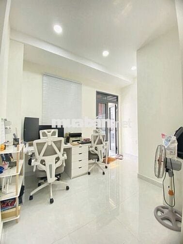 Nhà hẻm xe hơi 100m2, 2 phòng ngủ đường Nơ Trang Long, Bình Thạnh