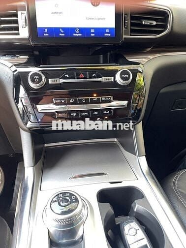 Ford Explorer Limited 2023  - 17000 km