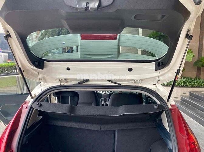 Ford Fiesta 2013 Trắng 59.800 km 1 Chủ