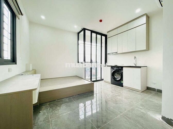 Bóc tem CCMN 30m2 Full đồ xịn sò. Máy giặt, ban công tại Giáp Bát