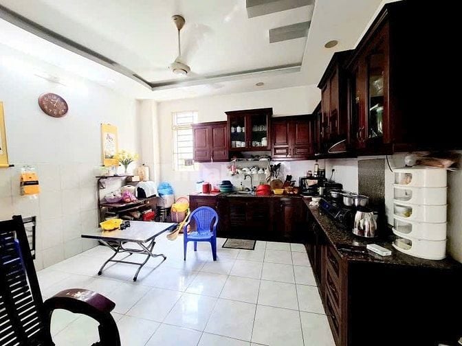 HẠ 2 tỷ - LÝ THƯỜNG KIỆT 4.2 x 17 4 Tầng - Chỉ 9.x tỷ