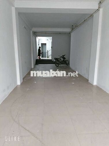 CHO THUÊ NHÀ PHỐ GIẢI PHÓNG, CẠNH BẾN XE GIÁP BÁT, 300M2 ST