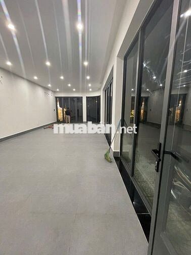 🏢 Cho Thuê • 🏗️ Nhà 3 tầng 2 mặt tiền thoáng đẹp: 15m & 5,5m