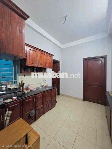 Nhà mặt tiền Âu Cơ 3 tầng 101m2 ( 3.9m x 26m) khu vực đông đúc tiện kd