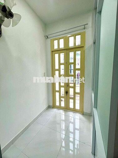 Cho thuê nhà hẻm xe hơi đường Bà Hom P13 Q6