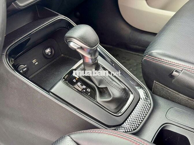 Kia Sonet 1.5 AT 2022 Dky 2023, nhiều đồ chơi lắm!