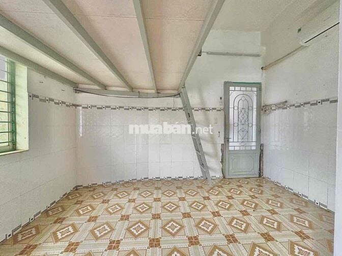 PHÒNG GÁC MÁY LẠNH - CỬA SỔ TRỜI - NGAY BẮC HẢI LÝ THƯỜNG KIỆT