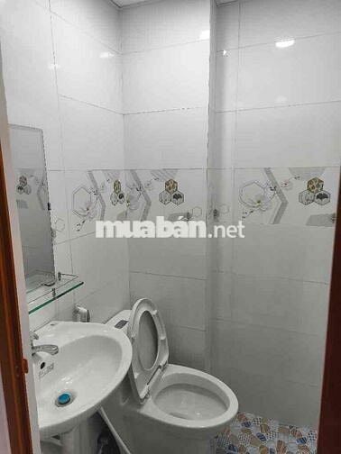 Hot, Bán gấp nhà Mặt Tiền Bùi Thị Xuân, TBình, 40n2sd, 3 tầng mới, 2ty