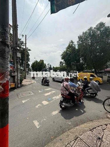 Hot, Bán gấp nhà Mặt Tiền Bùi Thị Xuân, TBình, 40n2sd, 3 tầng mới, 2ty