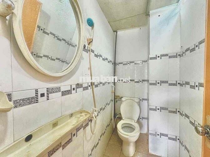 PHÒNG GÁC MÁY LẠNH - CỬA SỔ TRỜI - NGAY BẮC HẢI LÝ THƯỜNG KIỆT