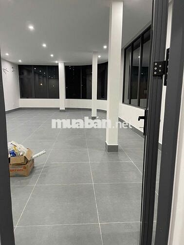 🏢 Cho Thuê • 🏗️ Nhà 3 tầng 2 mặt tiền thoáng đẹp: 15m & 5,5m