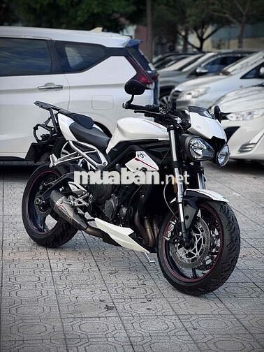 Street Triple 765RS 2018 bản full option giá tốt