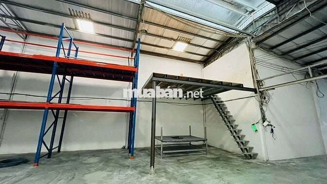 Cho thuê 330m2 kho cao thoáng xuân thới đông