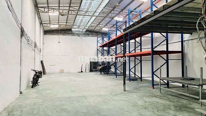 Cho thuê 330m2 kho cao thoáng xuân thới đông