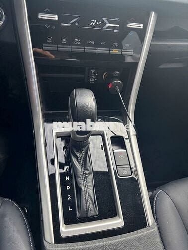 SIÊU LƯỚT Mitsubishi Xpander Cross 2025 Xám