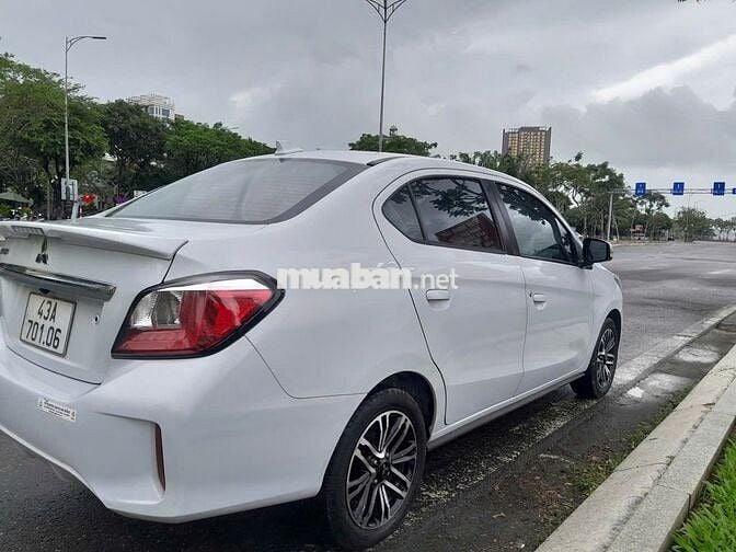 Mitsubishi Attrage CVT 2022 trắng, oddo 24.000 km