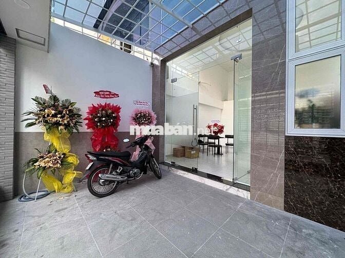 MBKD 40m2 lối riêng có sân Thạch Thị Thanh, Hai Bà Trưng Spa, Cf, Shop