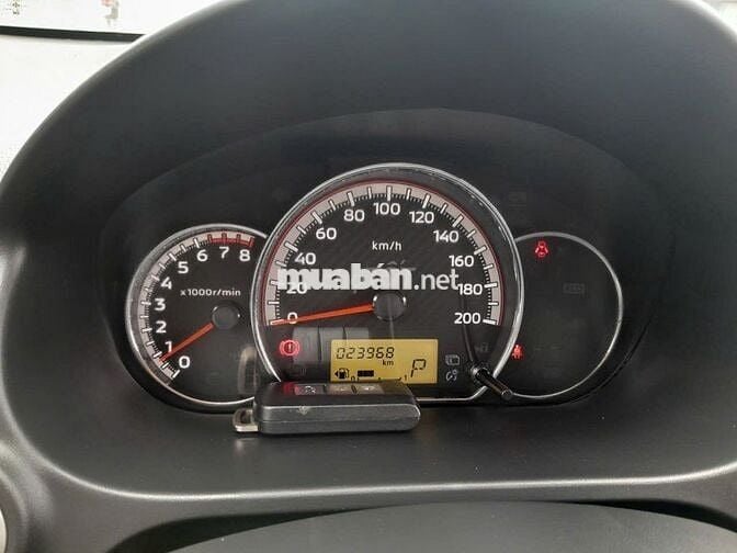 Mitsubishi Attrage CVT 2022 trắng, oddo 24.000 km