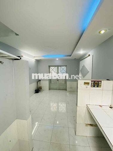 NHÀ NGUYÊN CĂN _ Trệt Lầu _ 2PN _ Hẻm xe hơi _ Gần chợ cầu Đồng