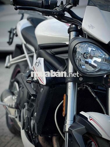 Street Triple 765RS 2018 bản full option giá tốt