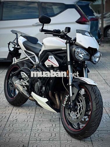 Street Triple 765RS 2018 bản full option giá tốt