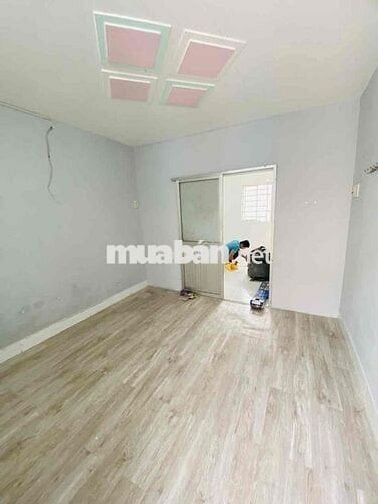 NHÀ NGUYÊN CĂN _ Trệt Lầu _ 2PN _ Hẻm xe hơi _ Gần chợ cầu Đồng