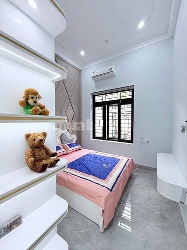 Biệt thự mini Đẹp, kiệt đậu đỗ ô tô Nguyễn Xí, cách kiệt đúng 70m