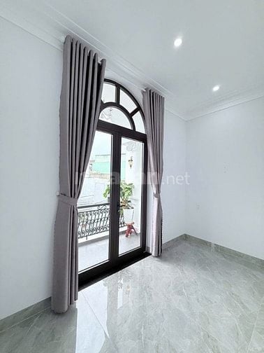 Biệt thự mini Đẹp, kiệt đậu đỗ ô tô Nguyễn Xí, cách kiệt đúng 70m