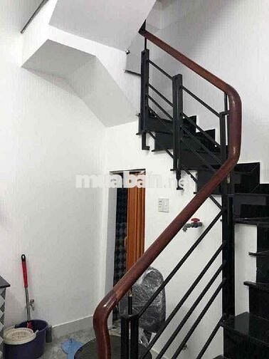 Nhà đẹp 3 tầng Bình Tiên Q6 sầm uất thuận tiện 38m2 ( 4.1m x 10m)