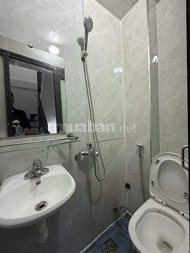 Căn góc 4,5T ngõ Tây Sơn-Nguyễn Lương Bằng ngõ 2m và sân to 