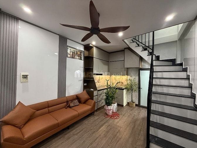 Căn góc 4,5T ngõ Tây Sơn-Nguyễn Lương Bằng ngõ 2m và sân to 