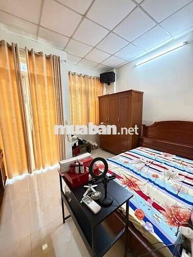 GẤP BÁN-46m2 Nhà Văn Cao-HXH đỗ cổng-CHỈ 5.2 Tỷ-4*11,5