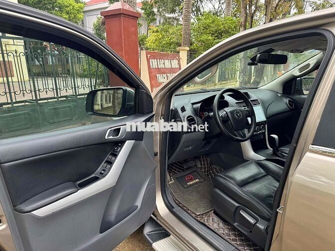 Mazda BT 50 2015 2.2L 4x2 AT số tự động