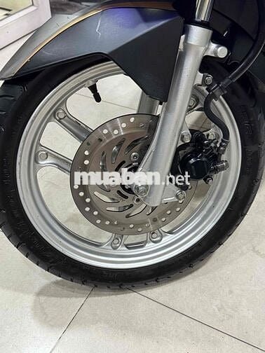 BÁN AIRBLADE PBĐB Fi 125/T12.2017 TRÙM MỀN,BSTP