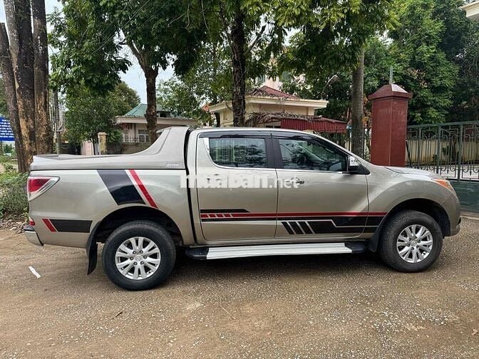 Mazda BT 50 2015 2.2L 4x2 AT số tự động
