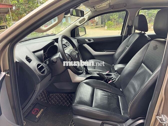 Mazda BT 50 2015 2.2L 4x2 AT số tự động