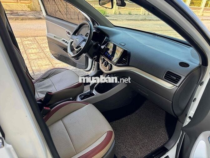 Kia Morning 2019 AT - số tự động