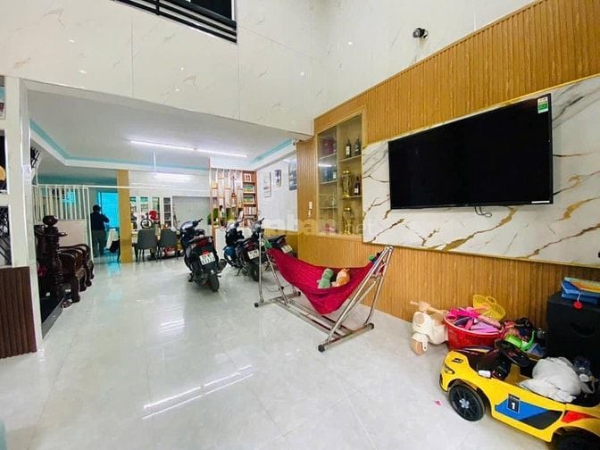 HÀNG HIẾM, DT KHỦNG 5,88m X 16m ĐƯỜNG Ô TÔ XE HƠI, + THÊM GARA Ô TÔ