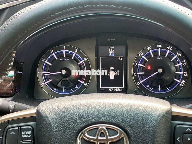 Toyota Innova 2019 2.0V - 57000 km