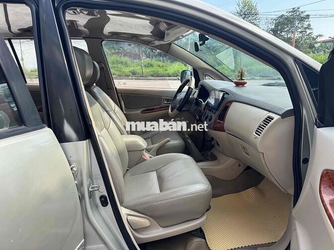 Toyota Innova 2008 G - 280000 km