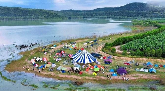 Mặt tiền DH740 QH32m , kết nối tỉnh lộ 744 về KDL Núi Cậu 