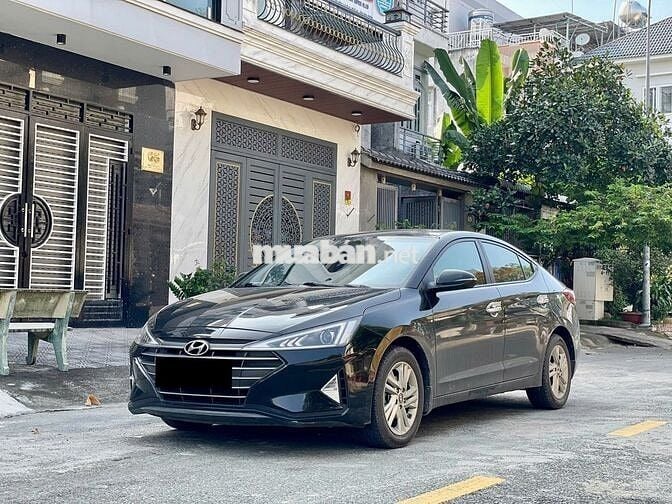 Hyundai Elantra 2019 1.6 AT - 100000 km